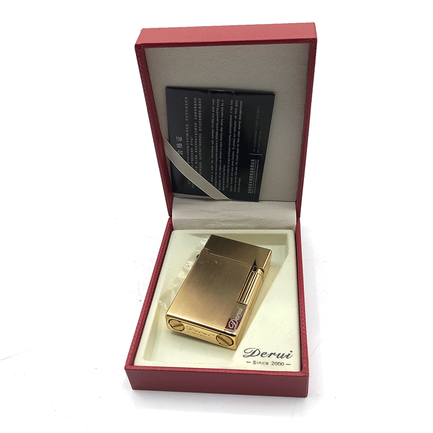  فندک بنزینی دروی طلایی مدل بغل زن کد d28 