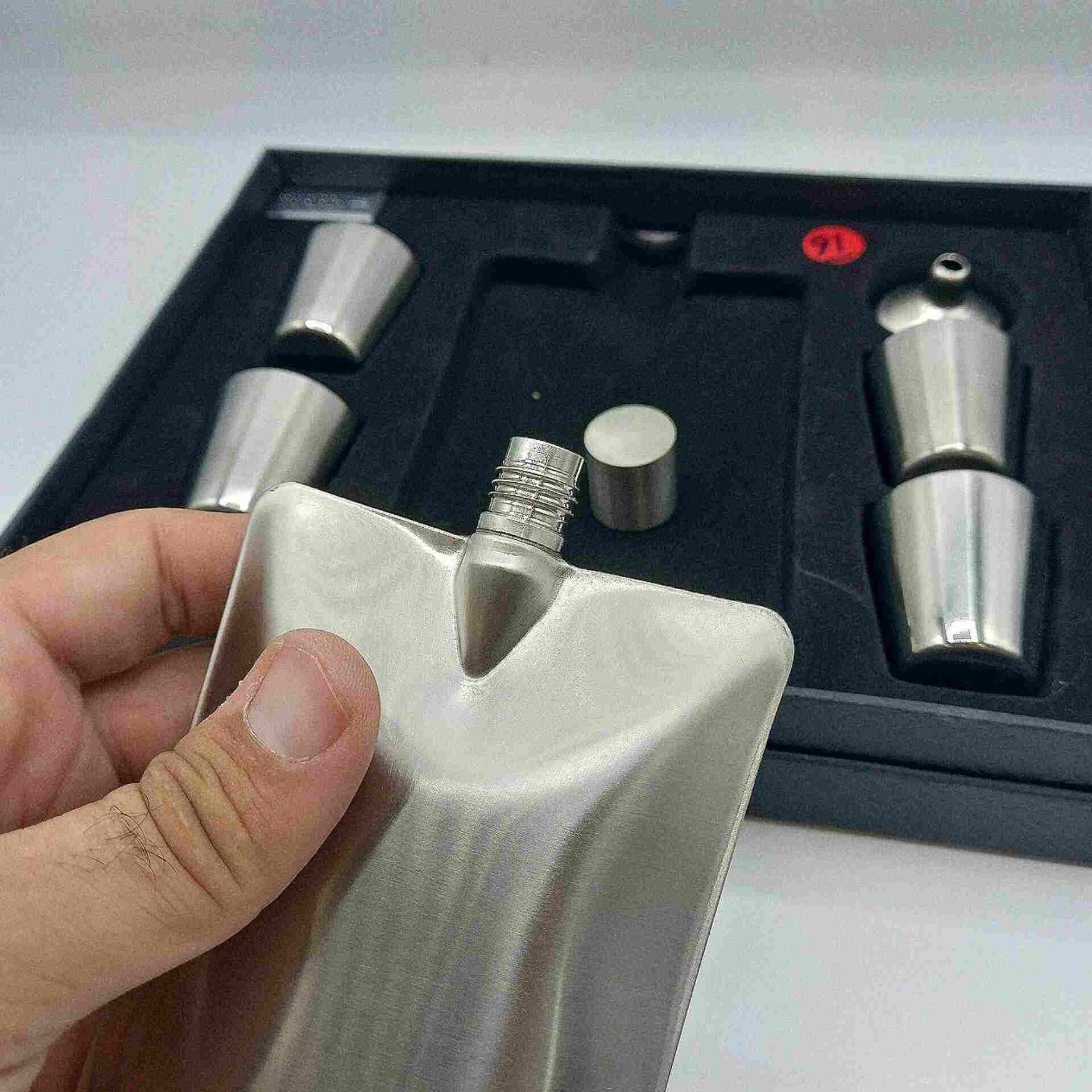  هیپفلاسک (قمقمه جیبی) 4شات مدل استیل 270cc کد a530430 