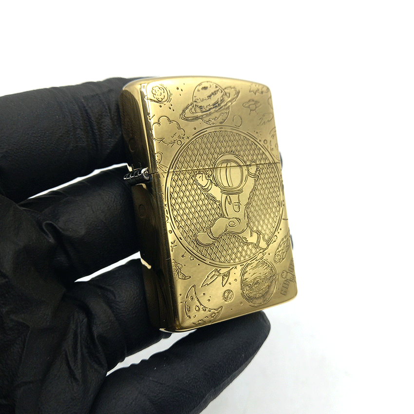  فندک بنزینی زورو طلایی طرح فضانورد کد d1315 