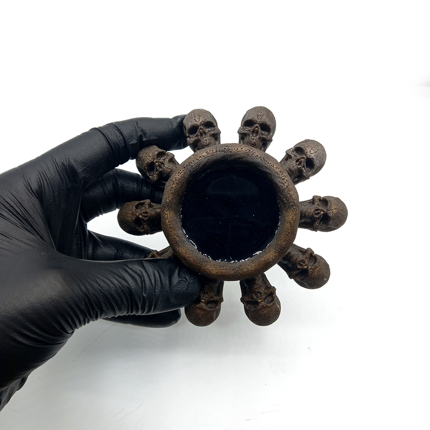  زیرسیگاری رزین مدل جمجمه کد d17 