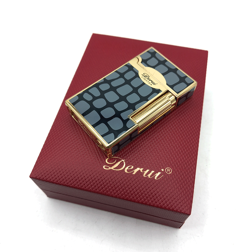  فندک بنزینی دروی طوسی طلایی مدل بغل زن کد d27 